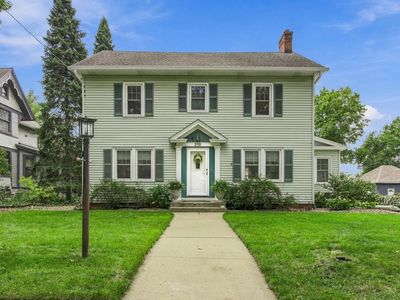 219 W Laflin AVENUE
