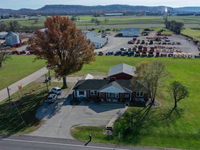 1760 Campbellsville Rd