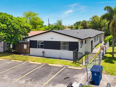 730 NW 4th Avenue