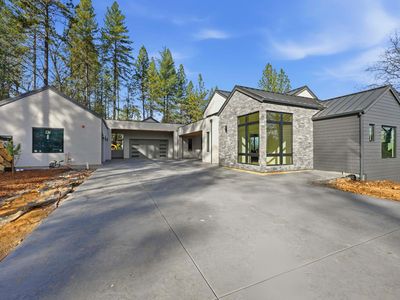 15050 Grand Knoll Dr