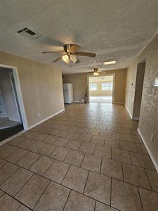 3003 NE Pioneer Blvd