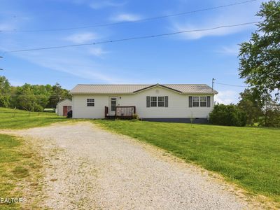 133 Crescent Ln