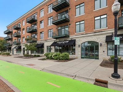 160 S River St Unit 409