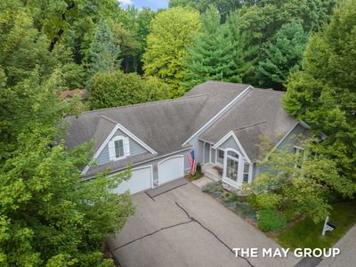 2431 Summit Ridge Dr NE