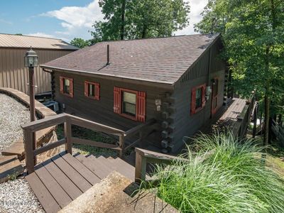 454 Four Seasons Rd