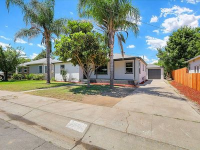 570 Clark Ave