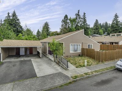 1426 Village Park Pl