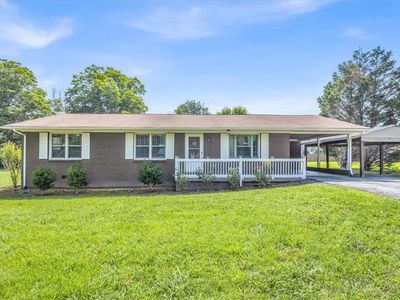 129 Green Meadow Ln NE