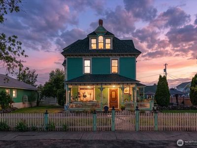 103 E Broadway Avenue
