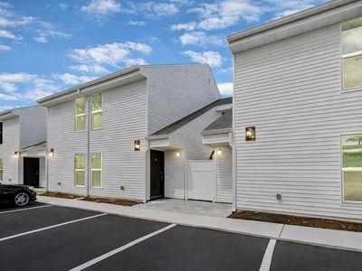 718 Haven Pl