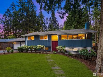 12221 NE 61st Street