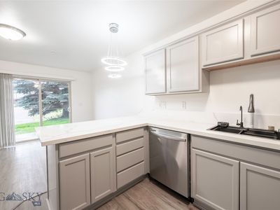 1010 Cruiser Ln APT M