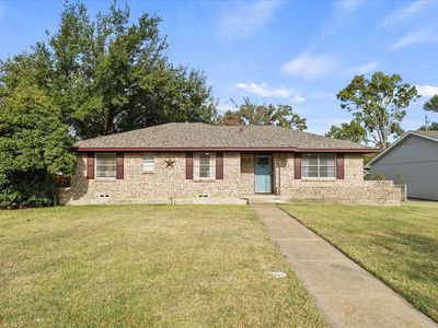 201 Collins Dr