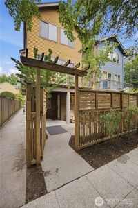 7411 4th Avenue NE #A