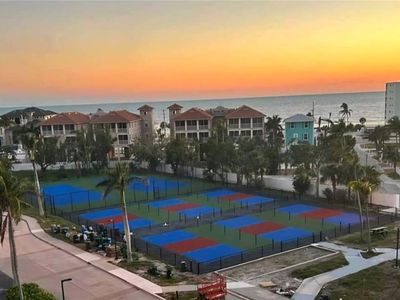 4745 Estero Blvd APT 302