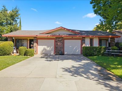 2612 Los Nogales Way