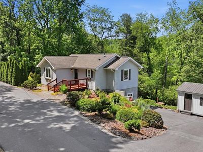 129 Hollyview Cir
