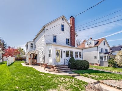 38 Ward Ave
