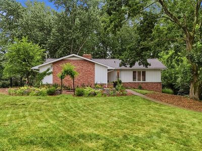 1538 King Charles Dr