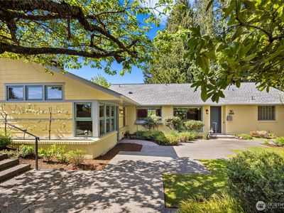3409 Magnolia Blvd W