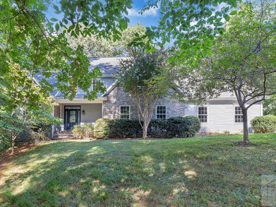 130 Plandome Ct