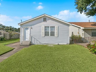 830 Colonial Club Dr