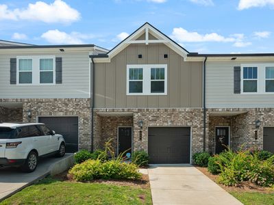 858 Longleaf Ln