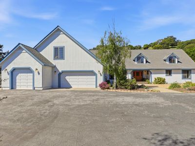 215 Chateau Dr