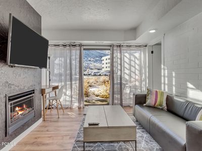 2000 Prospector Ave #101