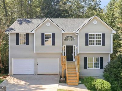 315 Thorn Thicket Way