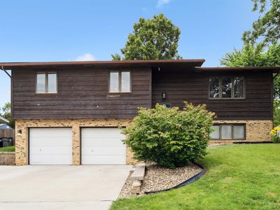 Property at 109 Carmela Dr, Hudson, IA