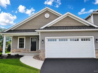 36 Essex Woods Ln #A