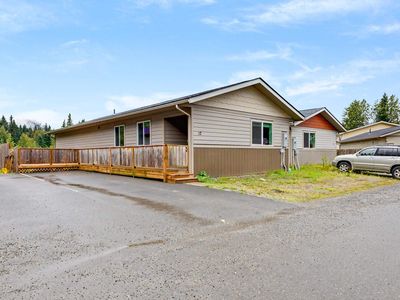 4090-12 Delta Dr