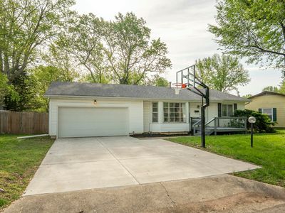 2416 S Westwood Avenue