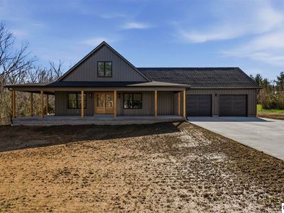 190 Hideaway Cir