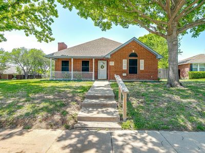 1301 Highcrest Dr