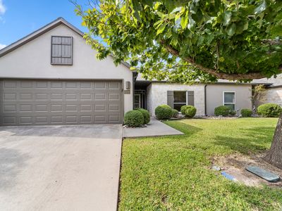 1012 EDINBURGH DR #1012