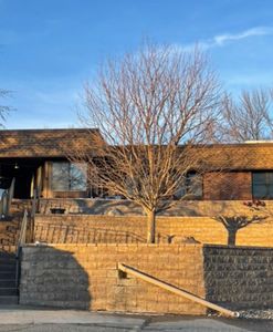 909 Luther Pl APT 102