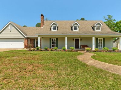207 Comanche Dr