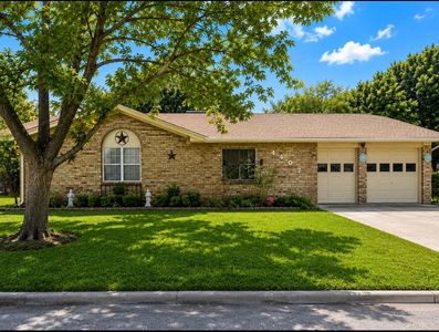 4407 McArthur Cir