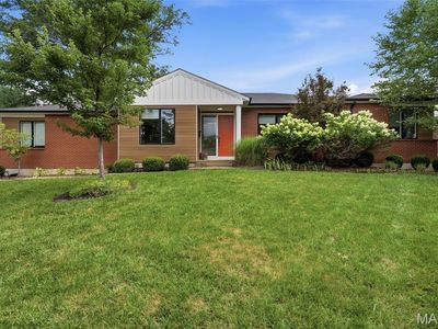 9061 Monmouth Dr