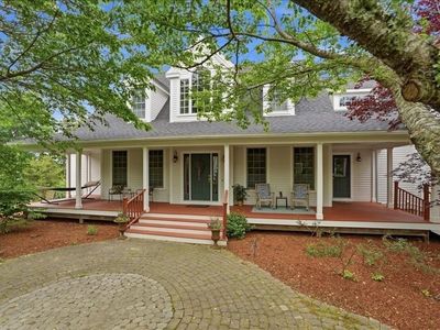 110 Fairview Ln
