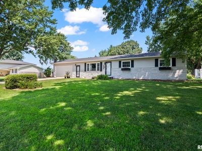 Property at 2630 14th St, Lincoln, IL