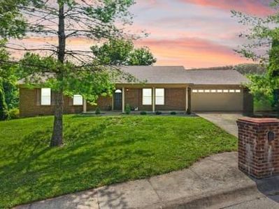 201 Pinecrest Ct