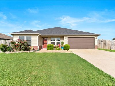 844 NW Evans Cir