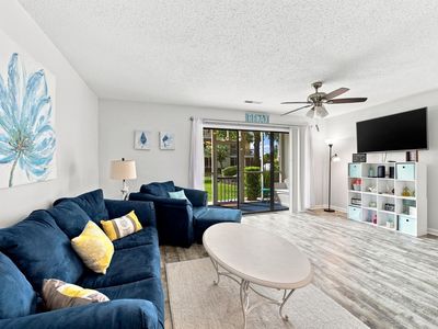 1870 Auburn Ln. #22F