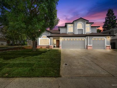 132 Bloomfield Way