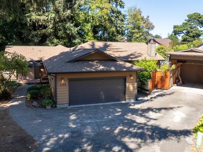 1180 Tideview Ter