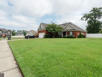 601 Red Oak Ln