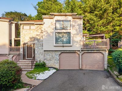 12 Periwinkle Ct